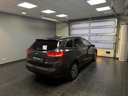 Kia Ceed 1.6 AT (130 л.с.) 2017