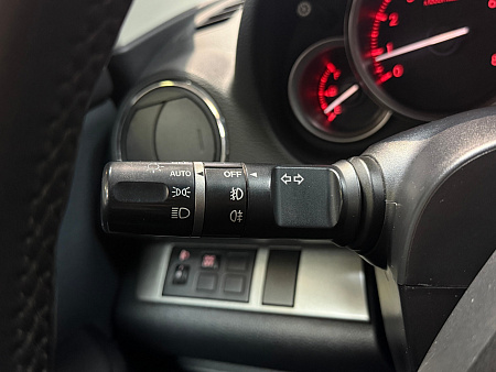 Mazda 6 1.8 MT (120 л.с.) 2011