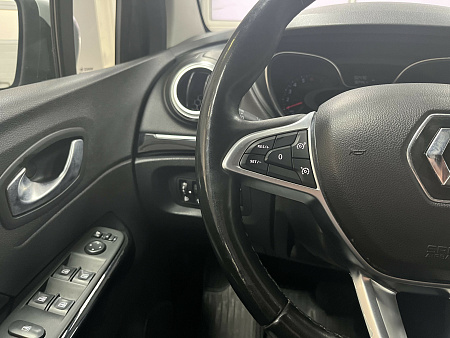 Renault Kaptur 1.3 TCe CVT (150 л.с.) 2021