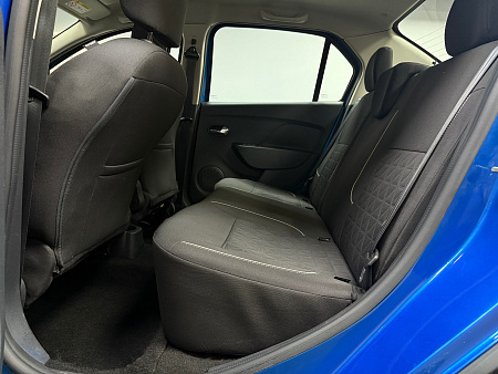 Renault Logan Stepway 1.6 CVT (113 л.с.) 2020